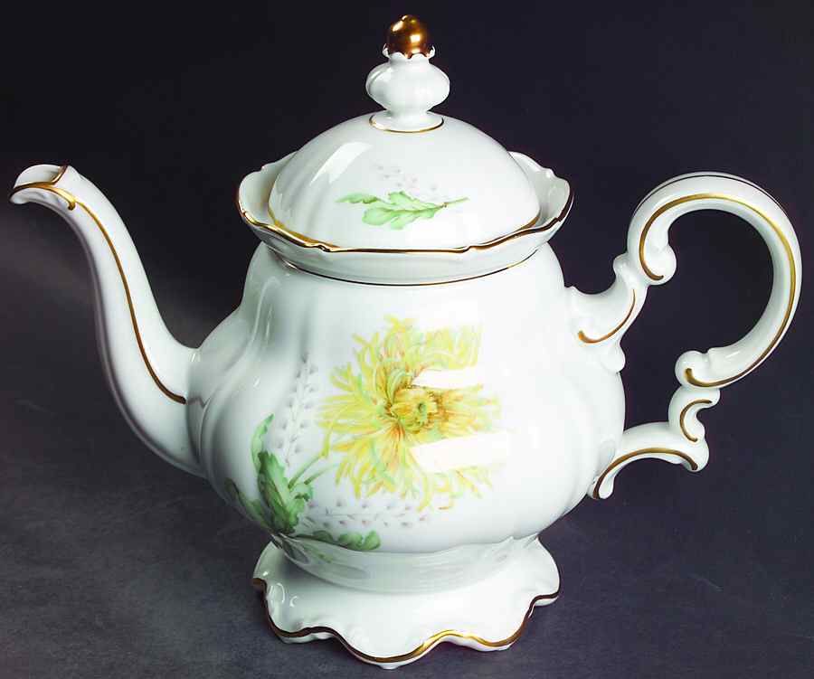 The Chrysanthemum Teapot & Lid by Hutschenreuther-1