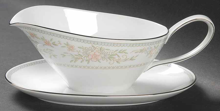 Christine Gravy Boat with Attached Underplate by Hutschenreuther-1