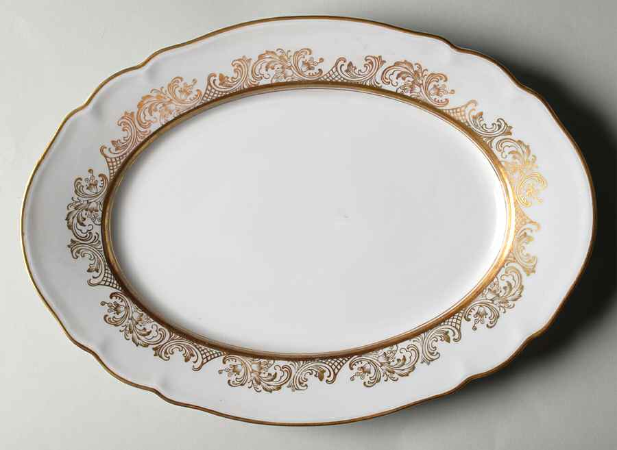 The Clifton (Gold Trim) 12" Oval Serving Platter by Hutschenreuther-1