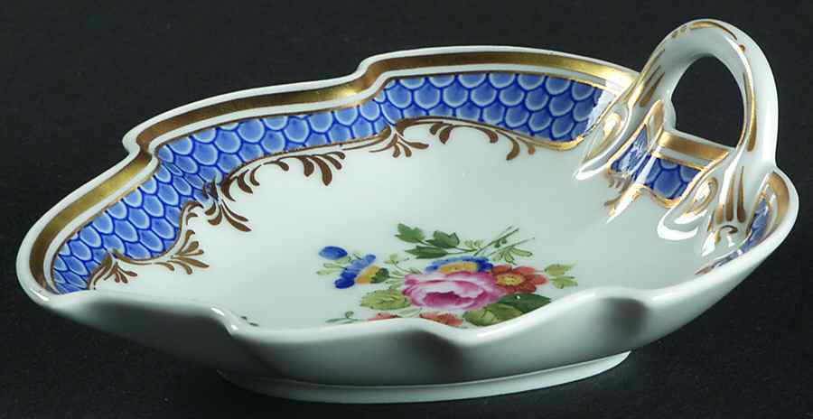Coburg 8" Leaf Dish by Hutschenreuther-1