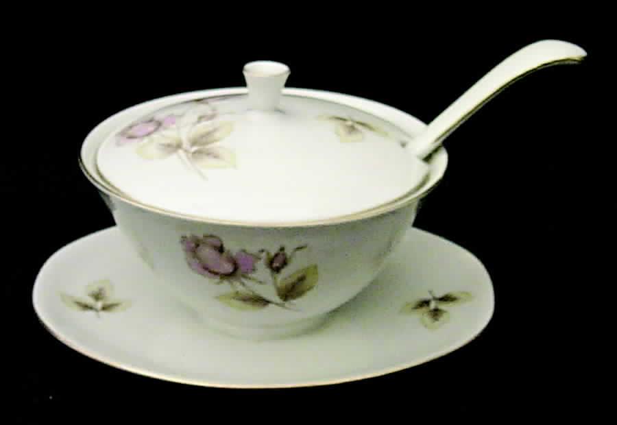 Contessa Round Gravy Boat & Lid with Underplate & Ladle by Hutschenreuther-1