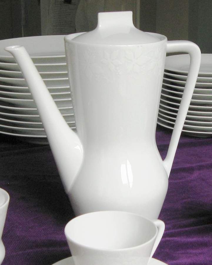 Coronation Coffee Pot & Lid by Hutschenreuther-1