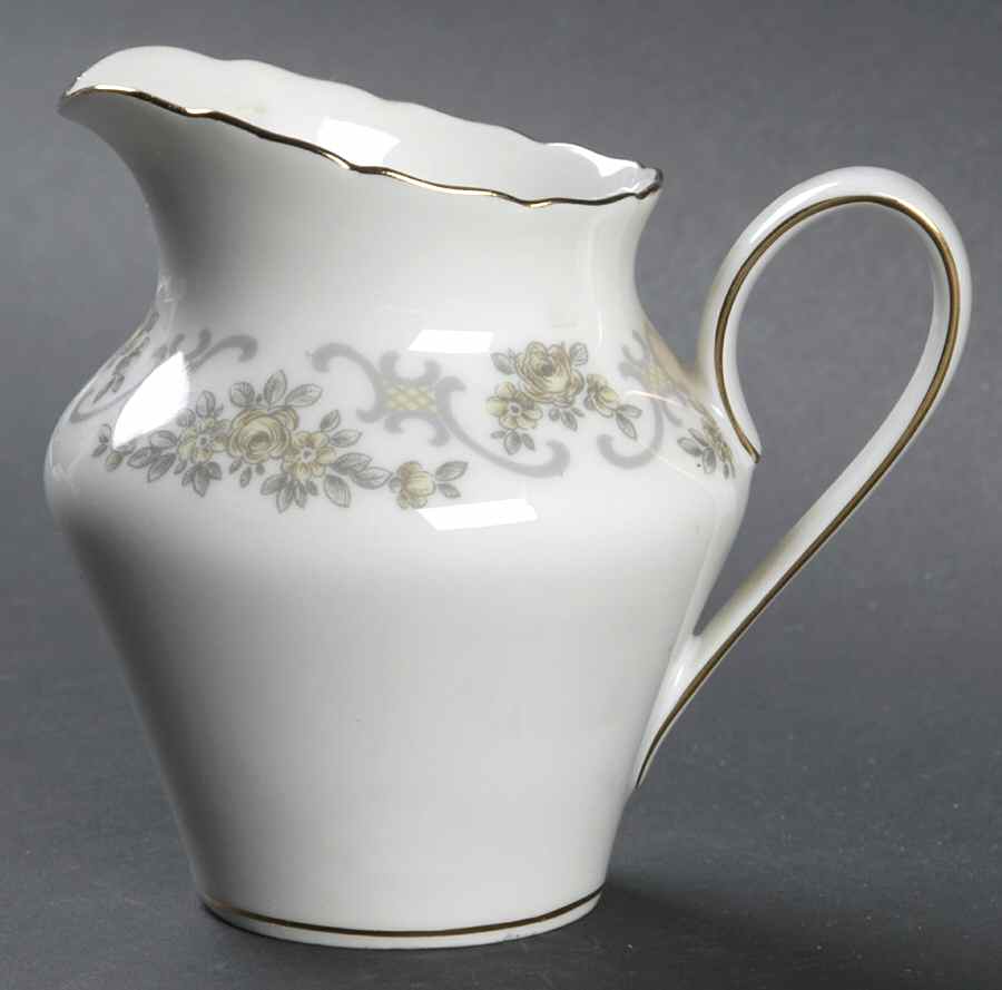 Corsage Creamer by Hutschenreuther-1