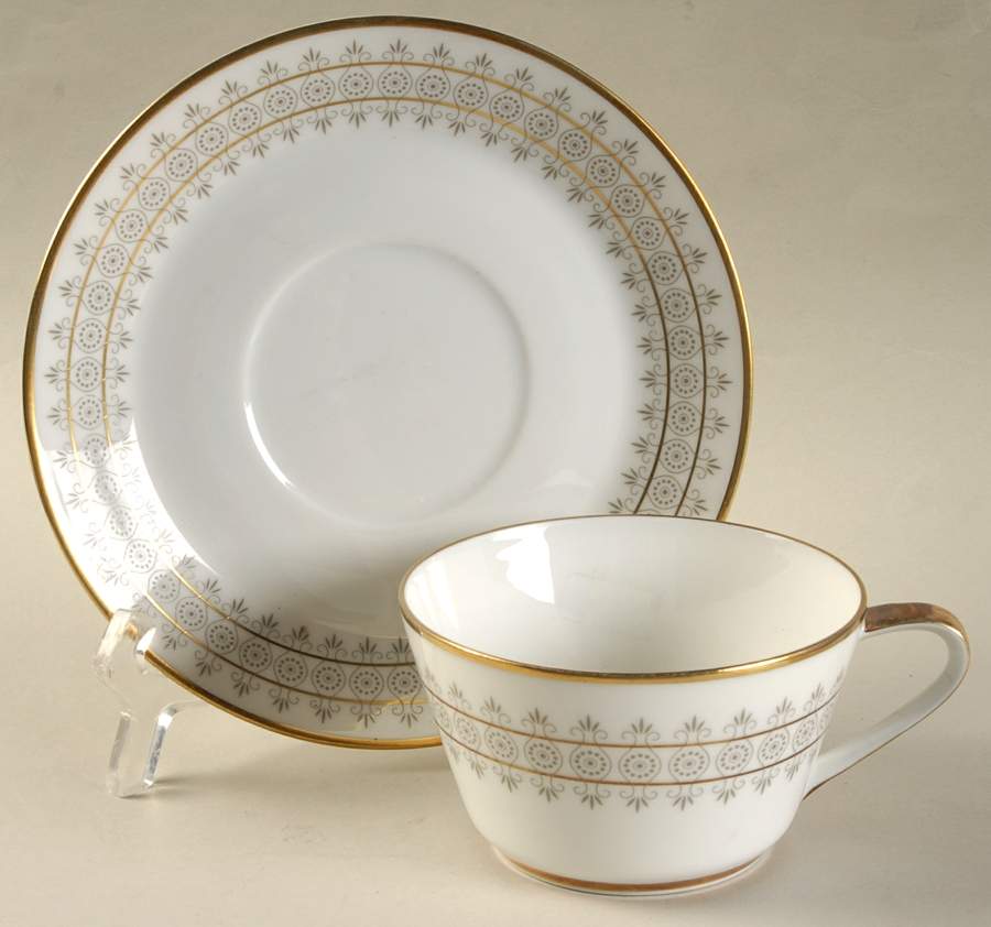 Coventry Flat Cup & Saucer Set by Hutschenreuther-1
