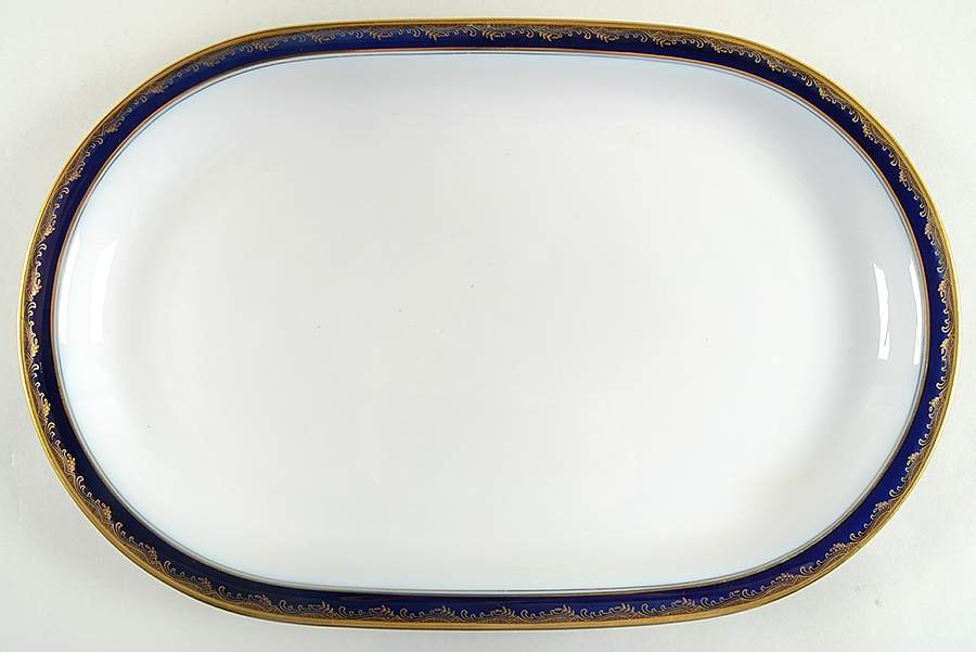 The Diplomat 15" Oval Serving Platter by Hutschenreuther-1