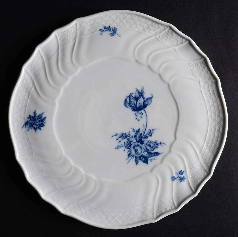 Dresden Blau Cake Plate by Hutschenreuther-1