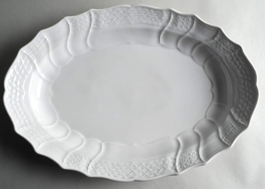 Dresden All White 17" Oval Serving Platter by Hutschenreuther-1
