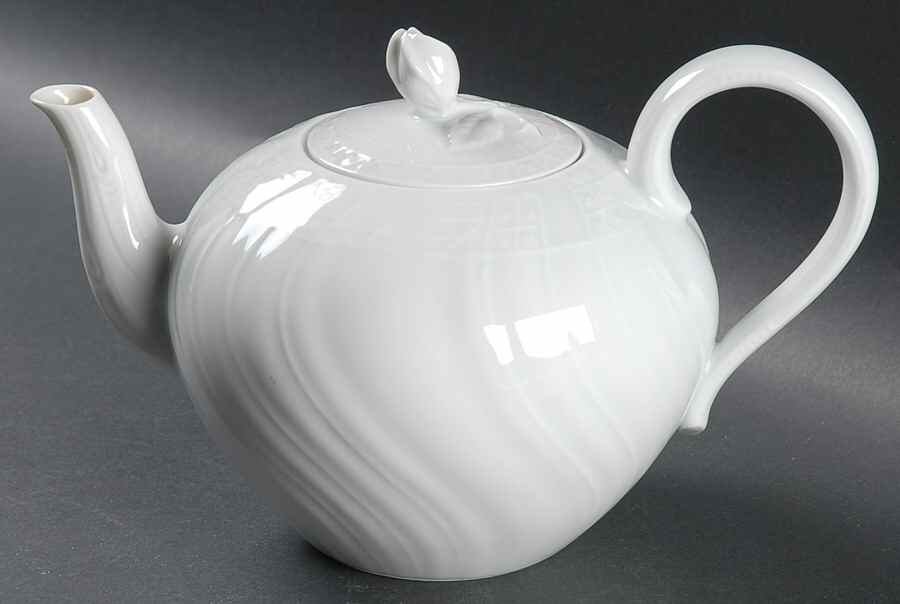 Dresden All White Small Teapot & Lid by Hutschenreuther-1