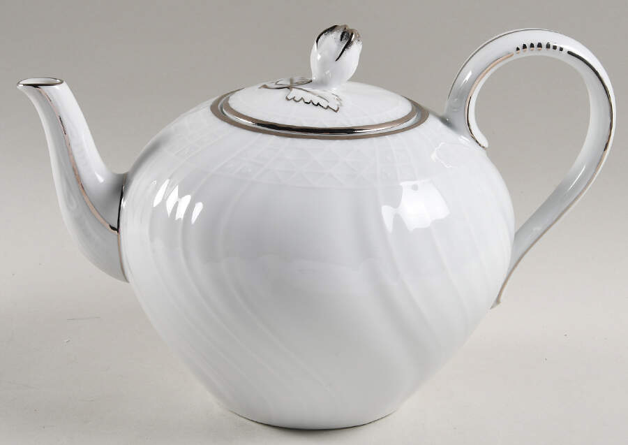 Dresden Platinum Teapot & Lid by Hutschenreuther-1