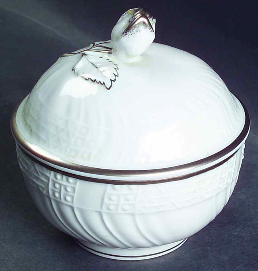 Dresden Platinum Sugar Bowl & Lid by Hutschenreuther-1