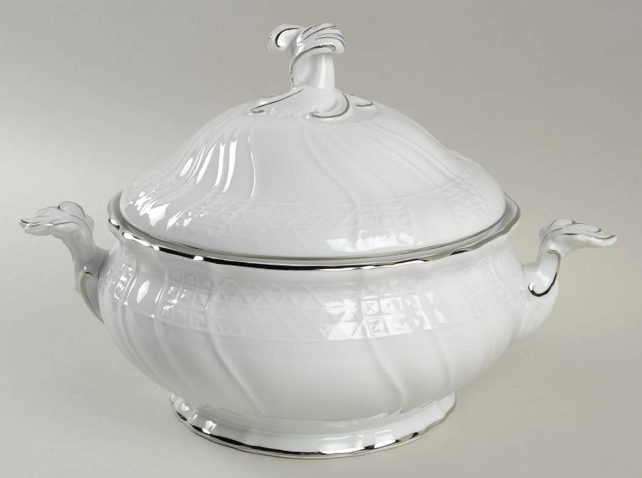 Dresden Platinum Round Covered Vegetable by Hutschenreuther-1