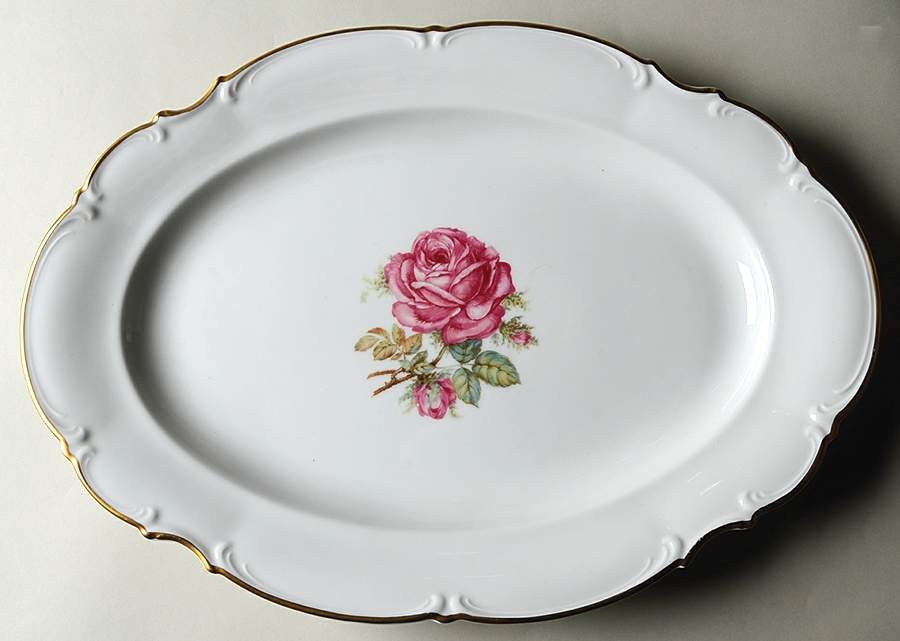 The Dundee 16" Oval Serving Platter by Hutschenreuther-1