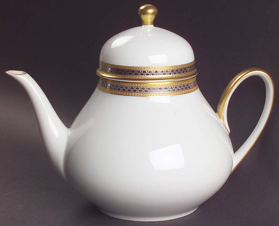Elegance (Olivia) Teapot & Lid by Hutschenreuther-1