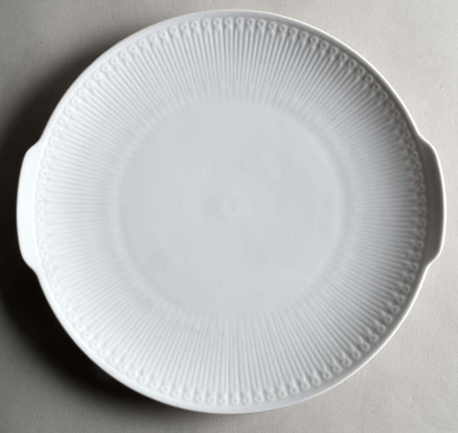 Elite White Handled Cake Plate by Hutschenreuther-1
