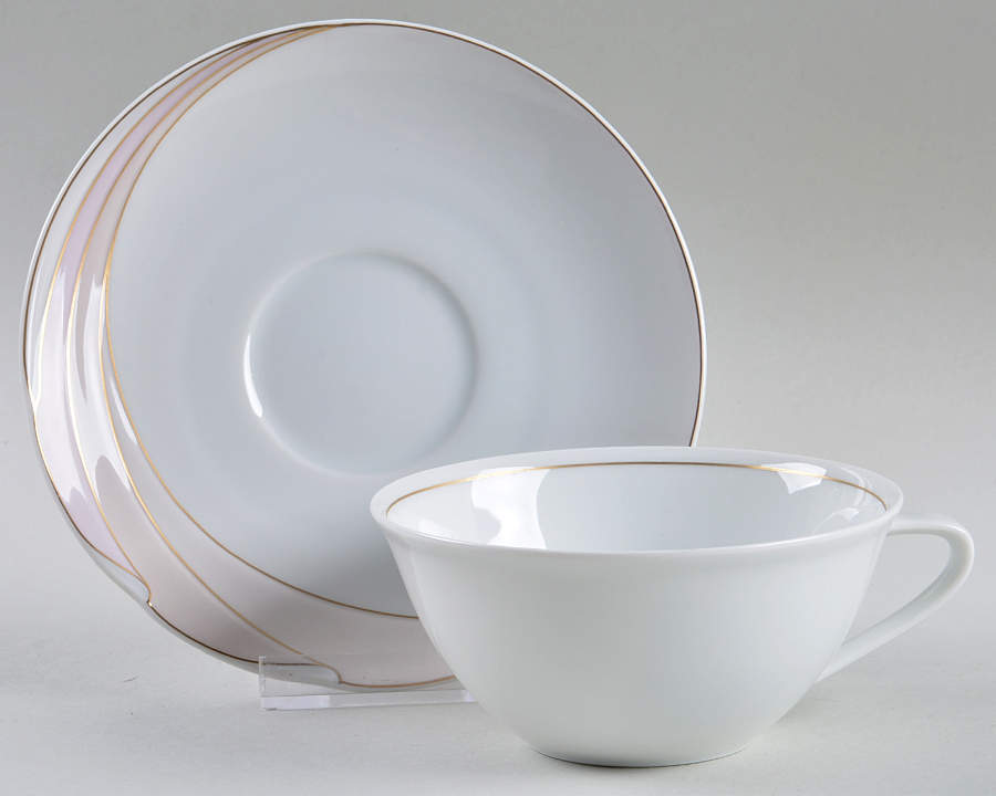 En Vogue Flat Cup & Saucer Set by Hutschenreuther-1