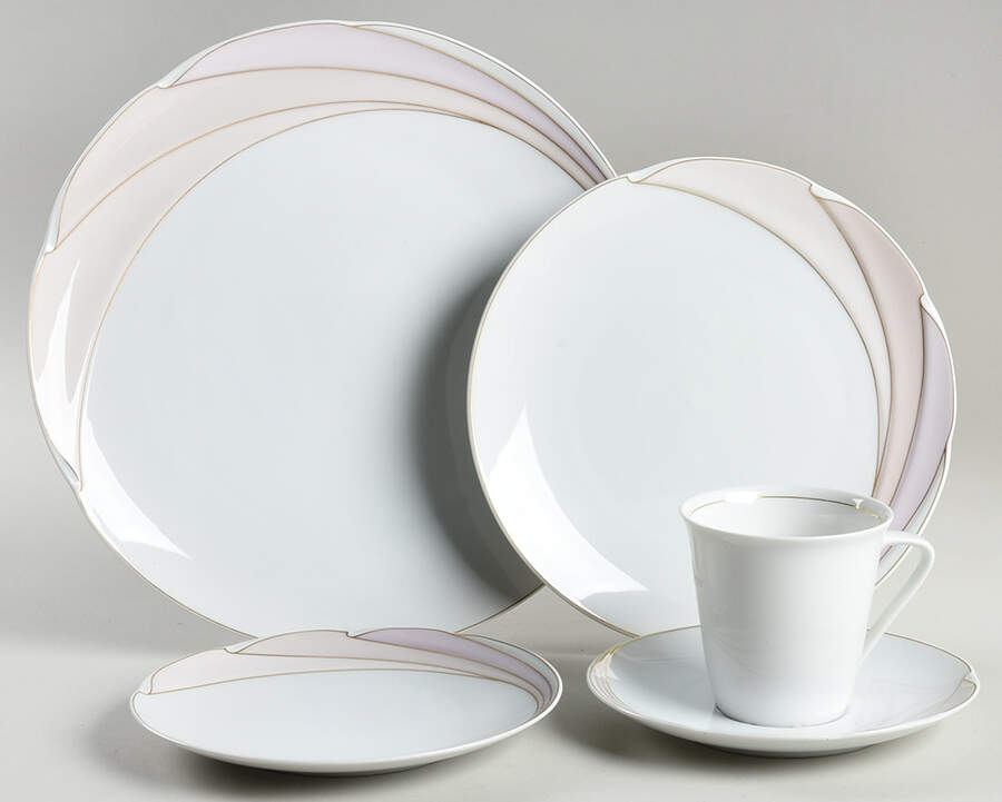 En Vogue 5 Piece Place Setting by Hutschenreuther-1