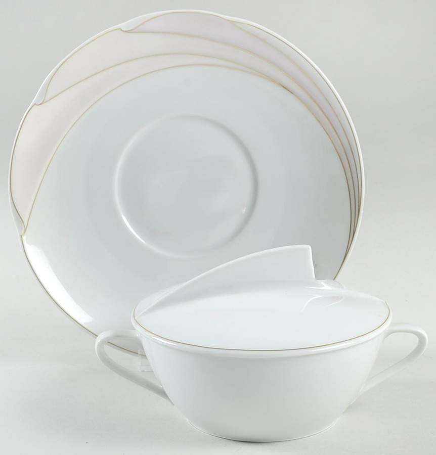 En Vogue Cream Soup Bowl & Saucer Set with Lid by Hutschenreuther-1