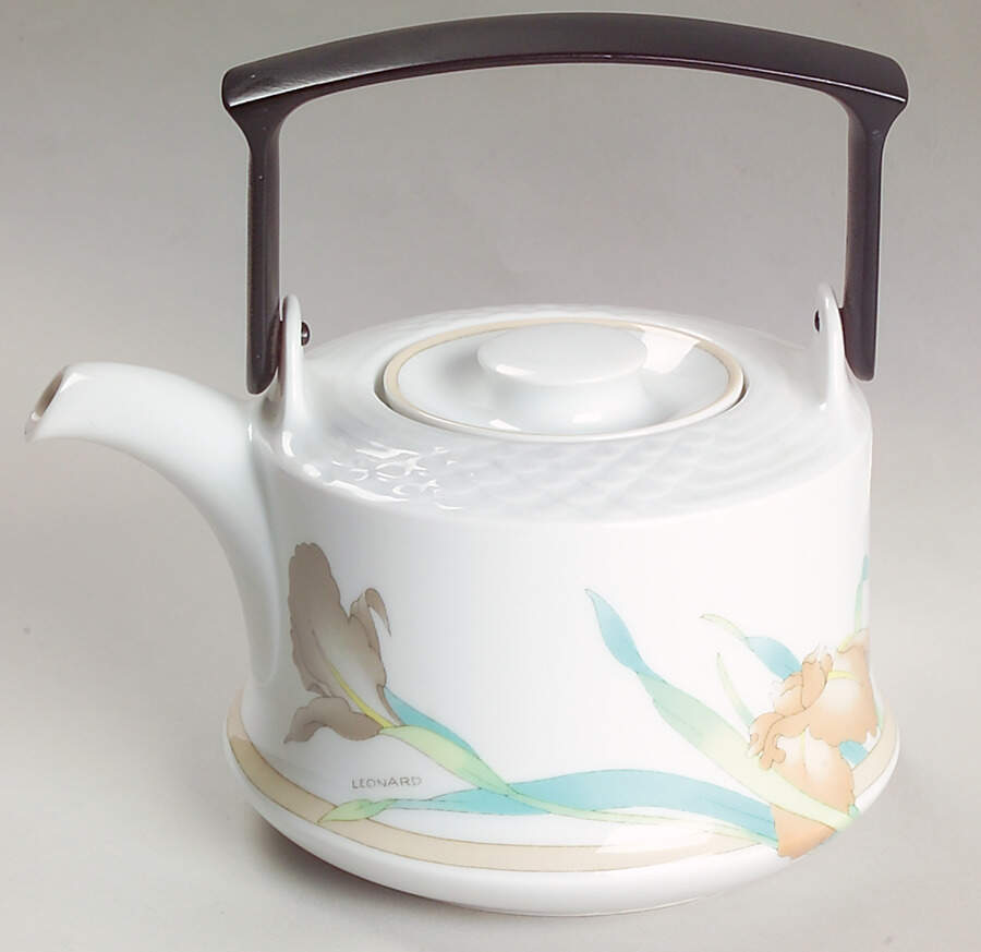 Estoril Teapot & Lid with Removable Top Handle by Hutschenreuther-1