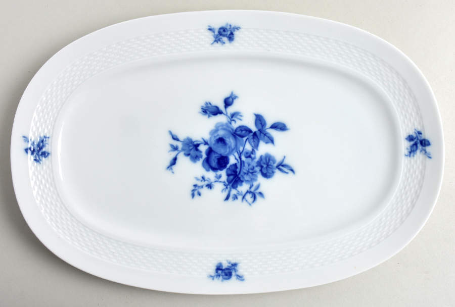 Evensong 15" Oval Serving Platter by Hutschenreuther-1