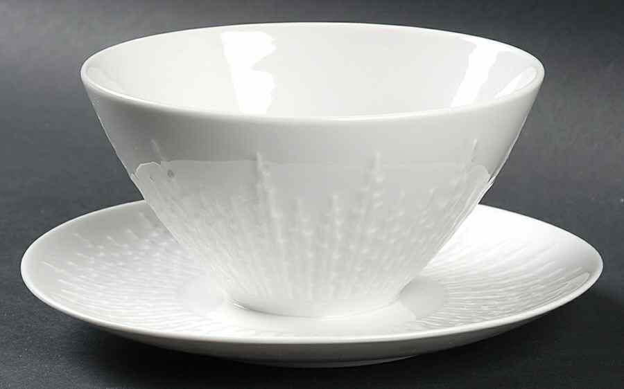 Exzellenz Gravy Boat with Attached Underplate by Hutschenreuther-1
