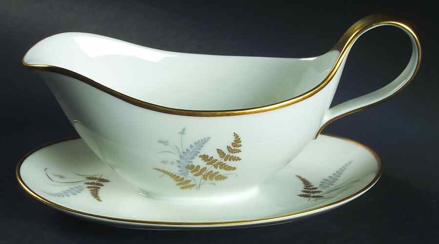 The Ferndale Gravy Boat with Attached Underplate by Hutschenreuther-1
