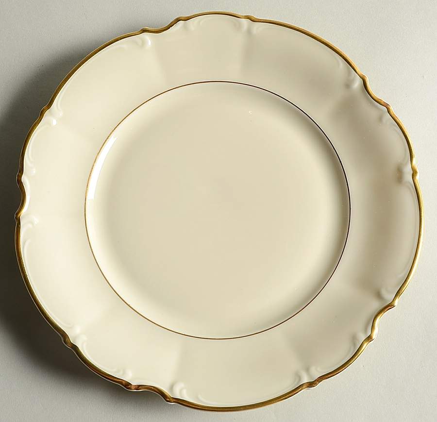 Hamilton Luncheon Plate by Hutschenreuther-1