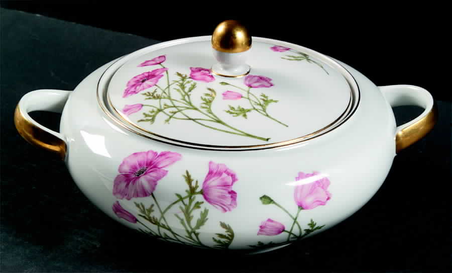 The Hampton Round Covered Vegetable by Hutschenreuther-1