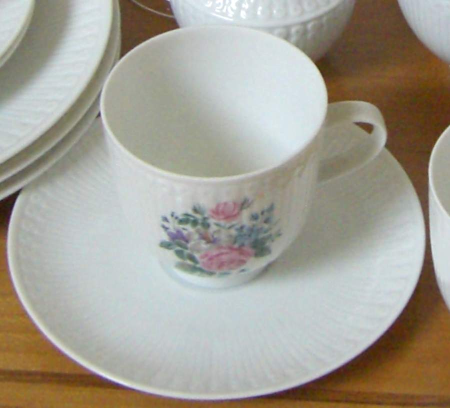 Hofgarten Flat Cup & Saucer Set by Hutschenreuther-1