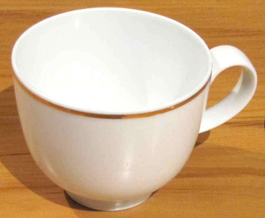 HUT107 Footed Cup by Hutschenreuther-1