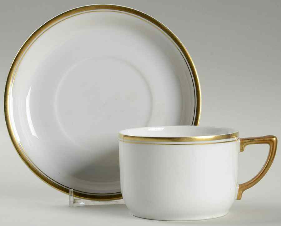 HUT149 Flat Cup & Saucer Set by Hutschenreuther-1