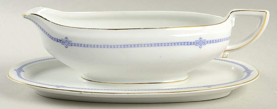2101 Gravy Boat with Attached Underplate by Hutschenreuther-1