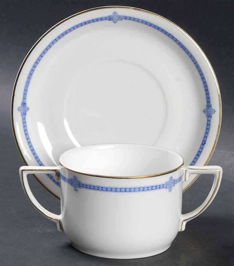 2101 Flat Bouillon Cup & Saucer by Hutschenreuther-1