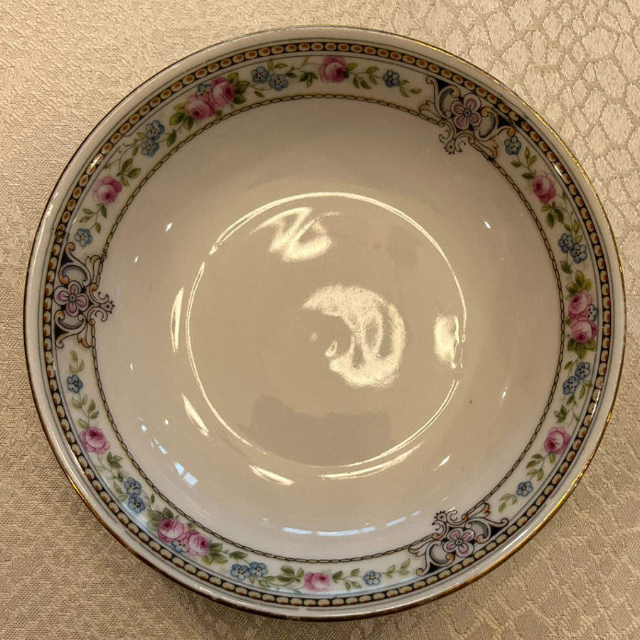 HUT187 Fruit/Dessert (Sauce) Bowl by Hutschenreuther-1