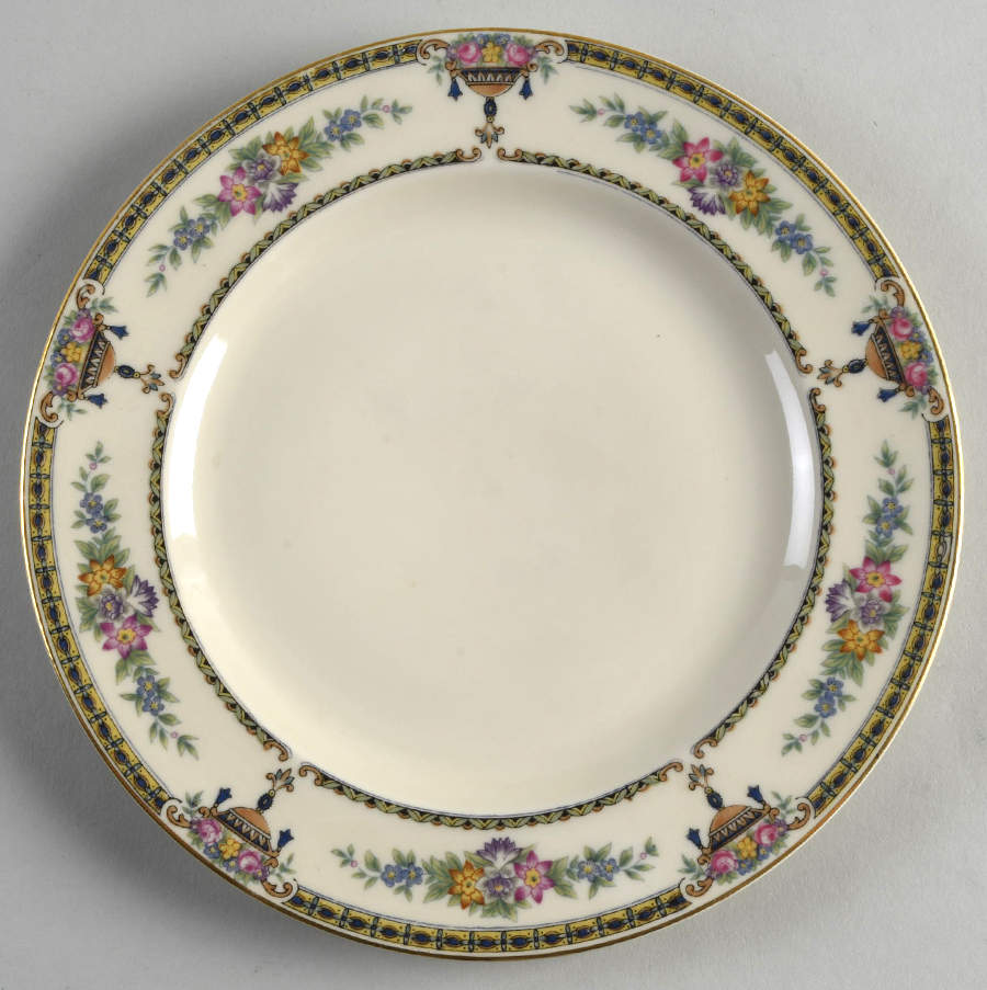 HUT208 Salad Plate by Hutschenreuther-1