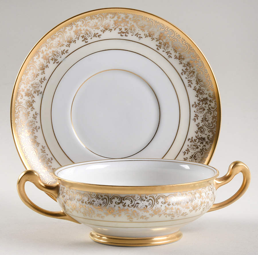 HUT220 Footed Cream Soup Bowl & Saucer Set by Hutschenreuther-1