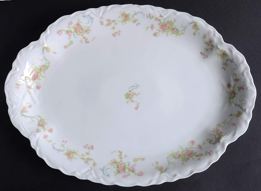 HUT23 15" Oval Serving Platter by Hutschenreuther-1