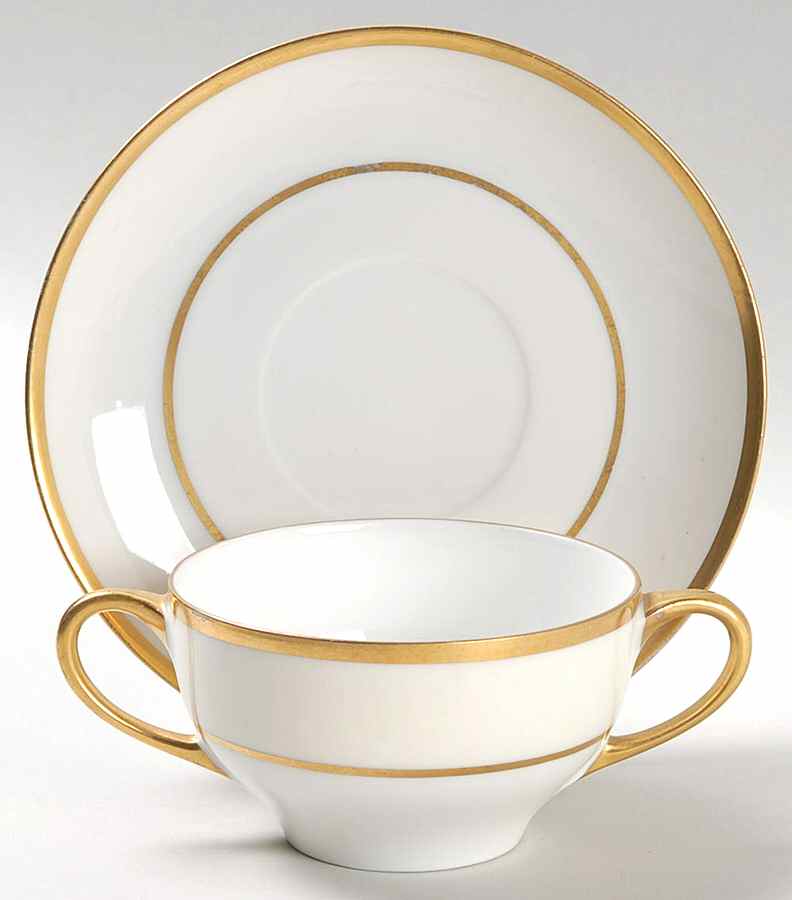 HUT25 Flat Bouillon Cup & Saucer by Hutschenreuther-1