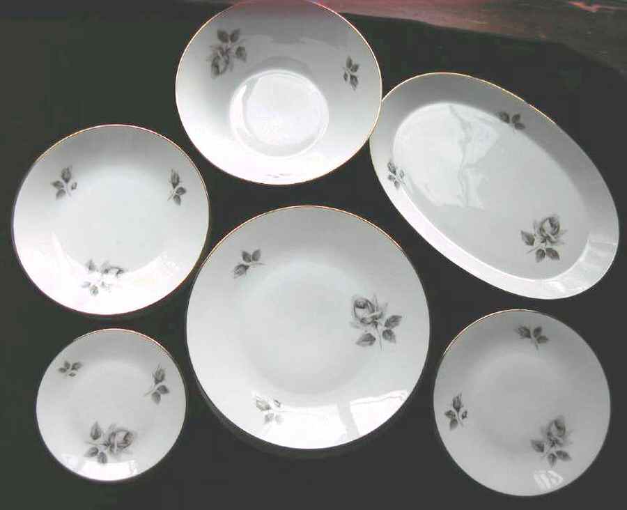 HUT27 8" Round Vegetable Bowl by Hutschenreuther-1