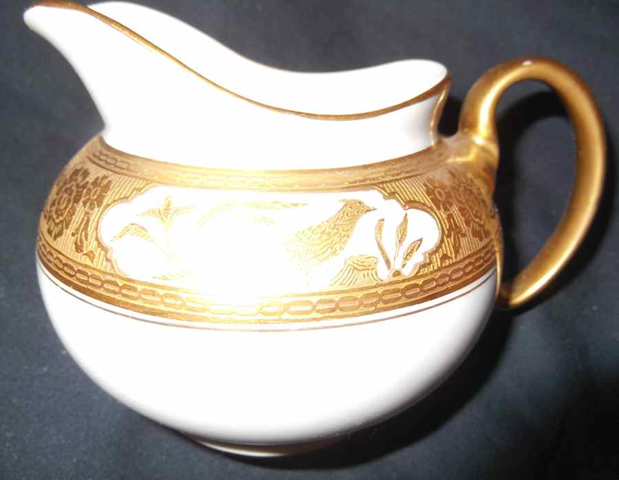 HUT287 Creamer by Hutschenreuther-1
