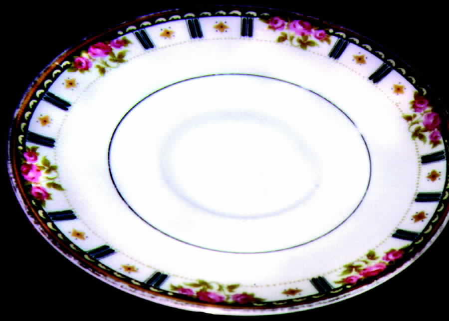 HUT305 Saucer by Hutschenreuther-1