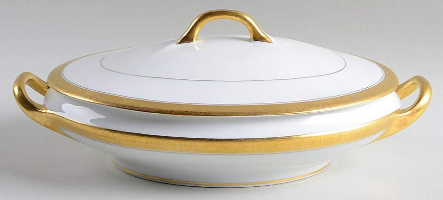 HUT307 Oval Covered Vegetable by Hutschenreuther-1