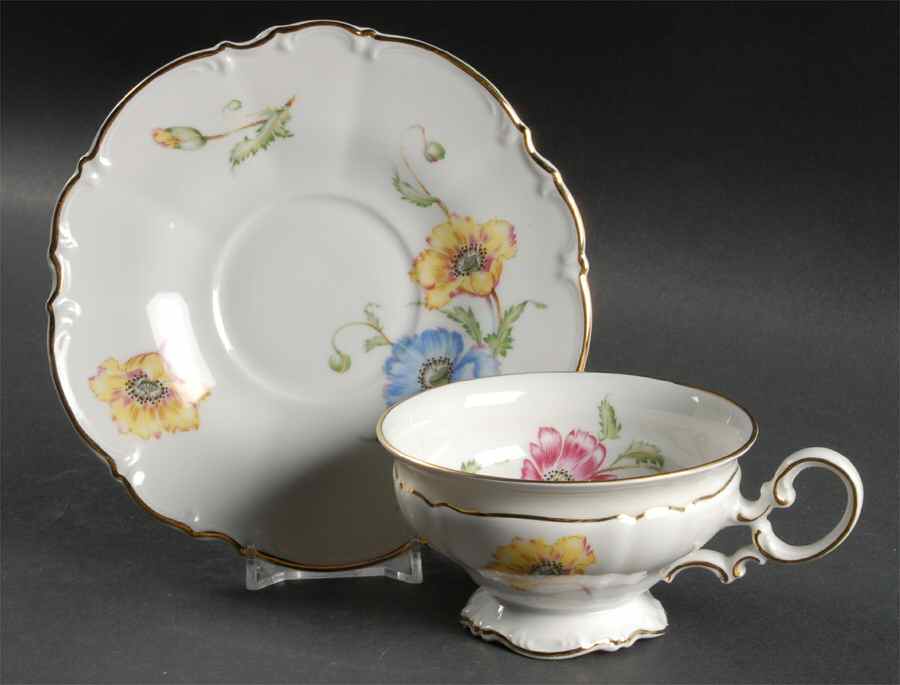 9041 Footed Cup & Saucer Set by Hutschenreuther-1