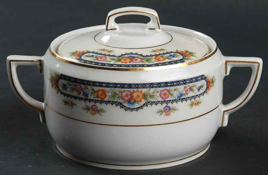 HUT349 Sugar Bowl & Lid by Hutschenreuther-1