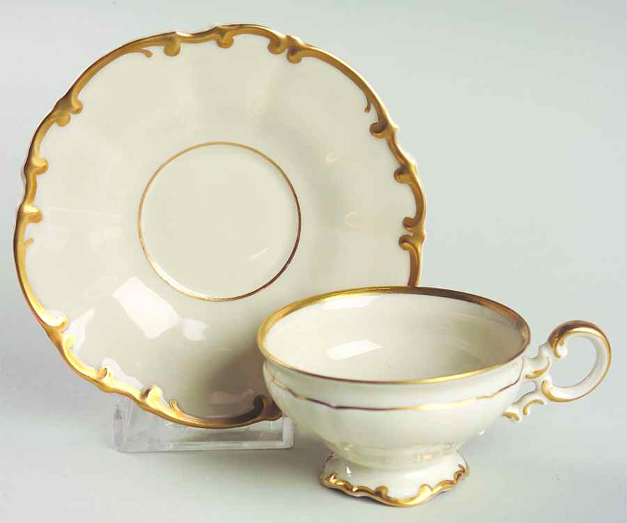7562 Footed Demitasse Cup & Saucer Set by Hutschenreuther-1