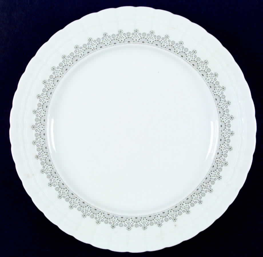 HUT383 Dinner Plate by Hutschenreuther-1