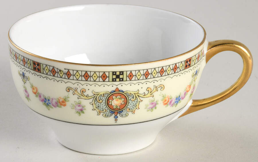 HUT4 Flat Cup by Hutschenreuther-1