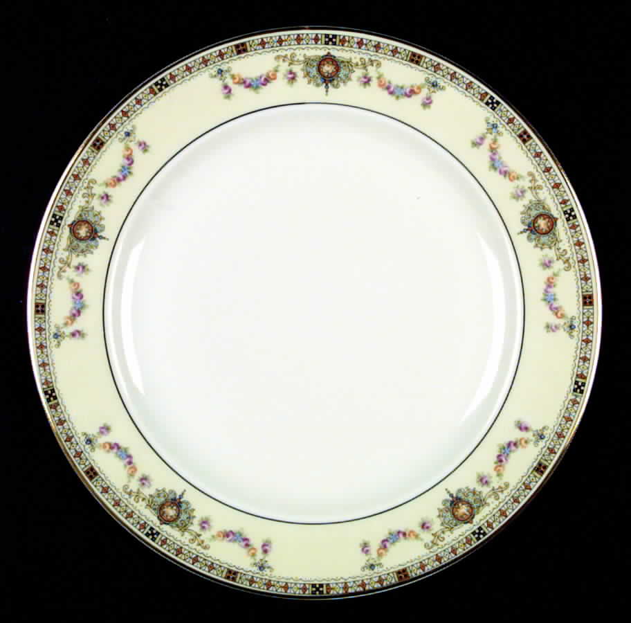 HUT4 Dinner Plate by Hutschenreuther-1