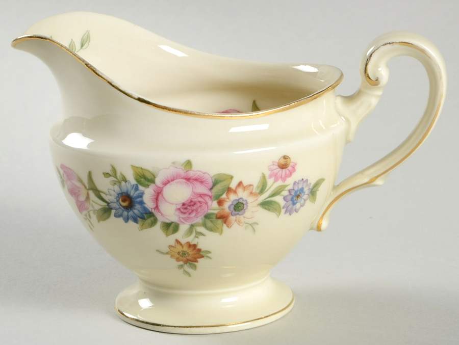 HUT401 Creamer by Hutschenreuther-1