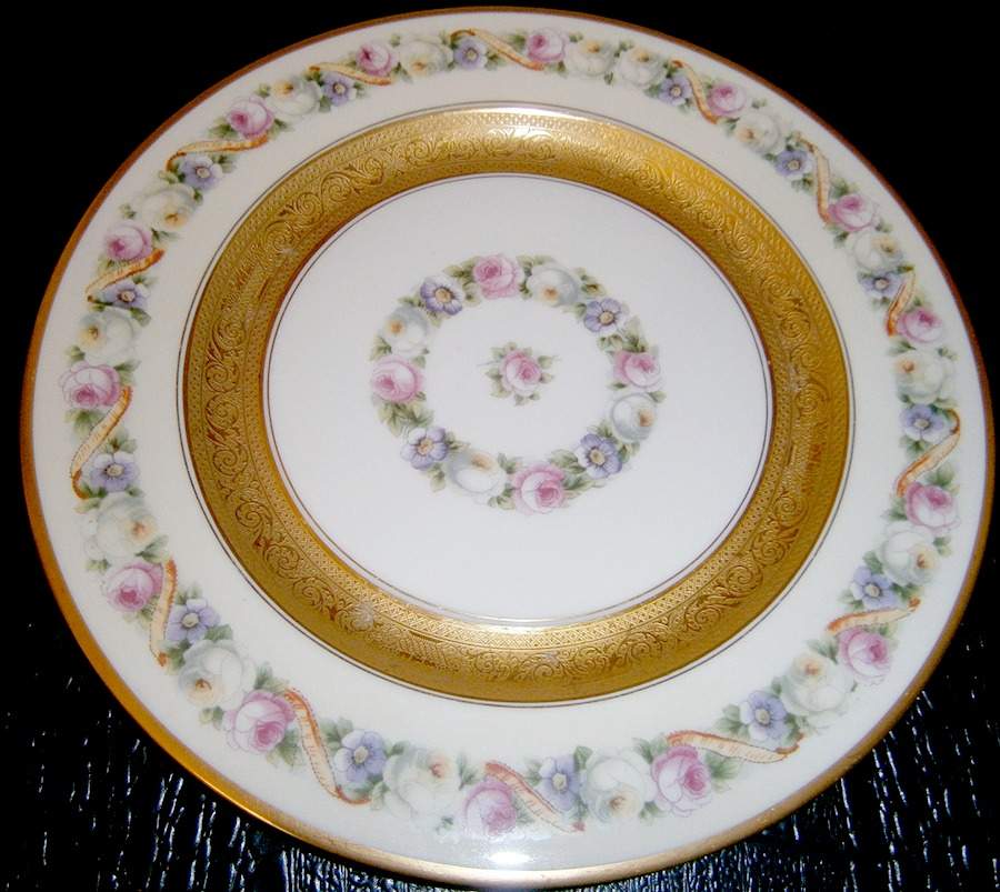 HUT436 Dinner Plate by Hutschenreuther-1