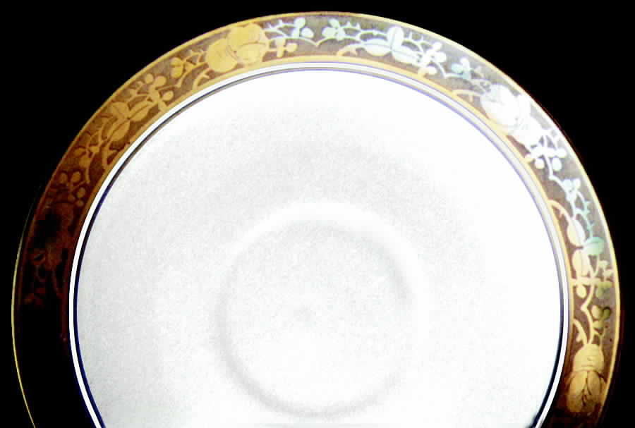 HUT44 Saucer by Hutschenreuther-1